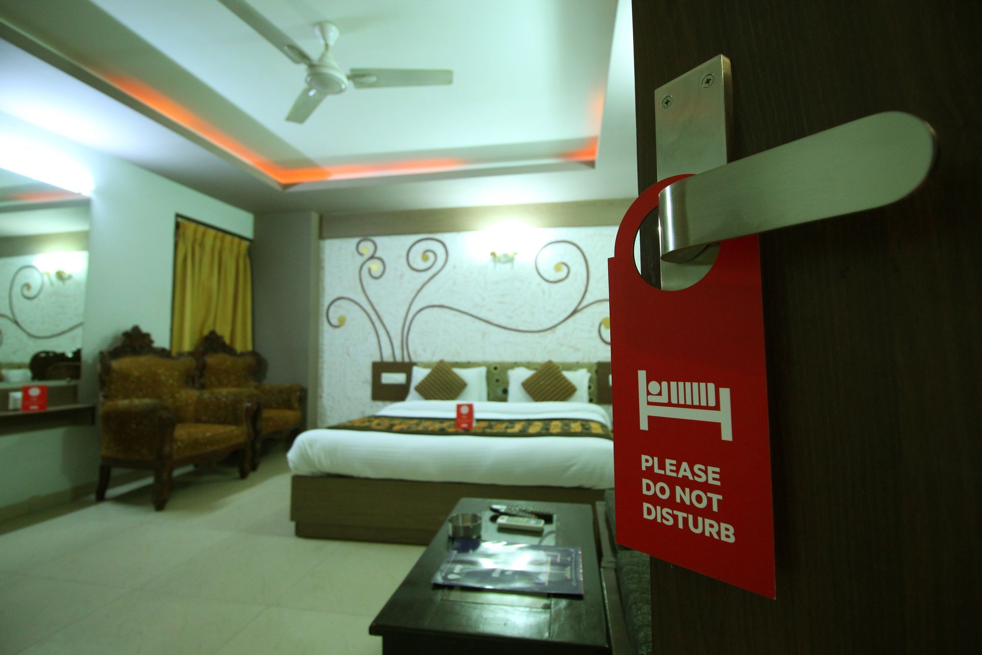 Oyo 4161 Hotel Shailly Inn Ahmedabad Exterior foto